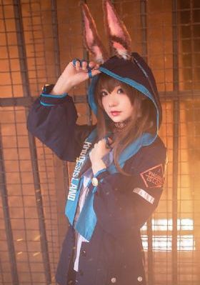 日韩美女写真327集_英文版字幕